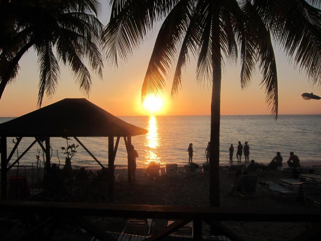 White Sands Negril Exteriör bild